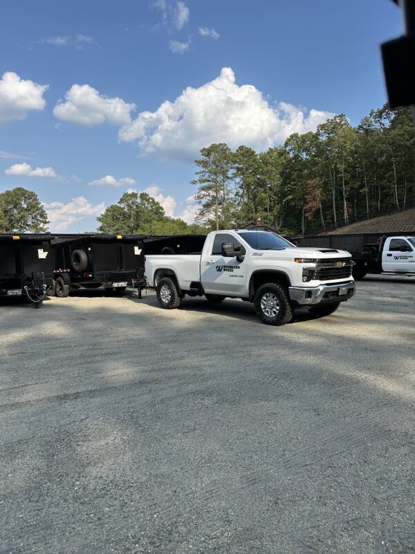15 Yard Dump Trailer Item and Material Delivery